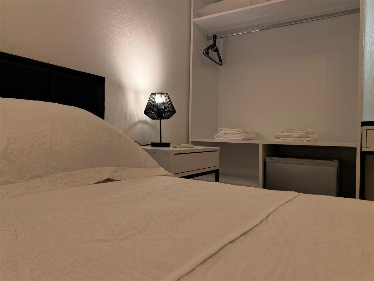 The White Corner Apartment Durres Ngoại thất bức ảnh