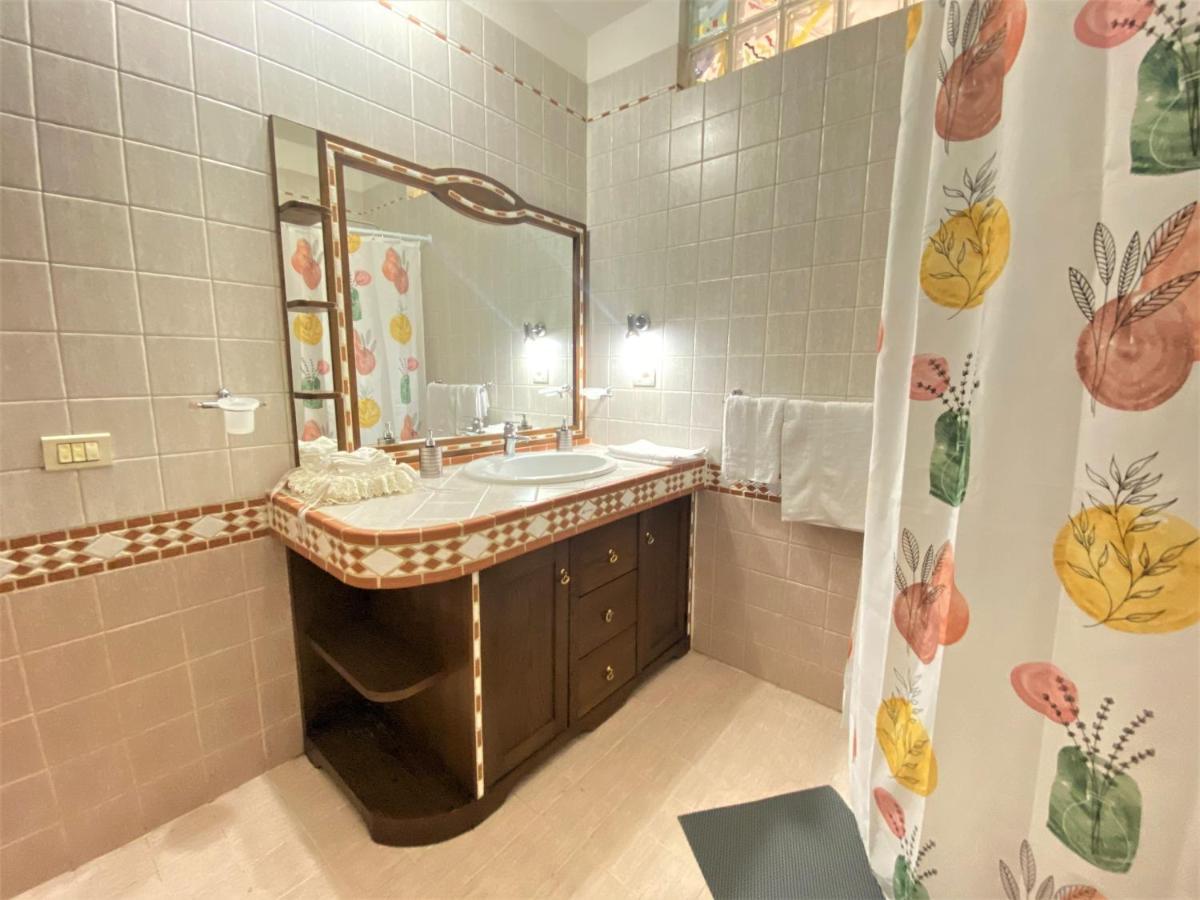 The White Corner Apartment Durres Ngoại thất bức ảnh