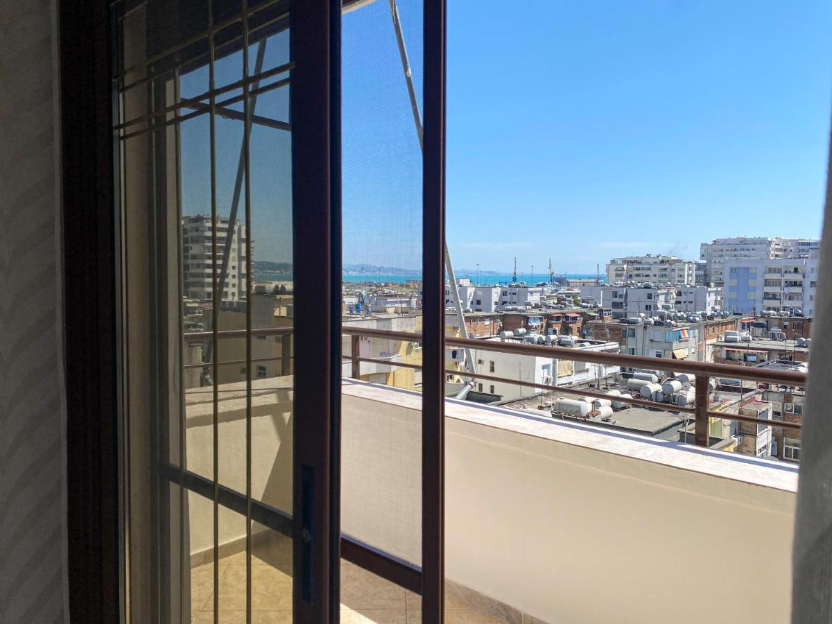 The White Corner Apartment Durres Ngoại thất bức ảnh